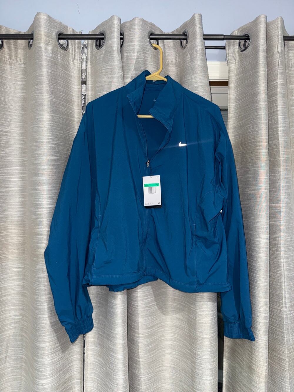 Nike women's teal windbreaker size XL - NEW